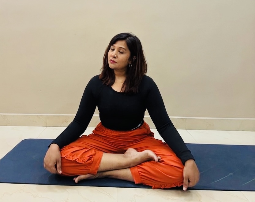 oga instructor Sharranya guiding a calming meditation and posture practice at Attmashuddhi